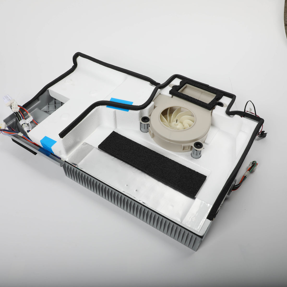 Whirlpool W11610999 Evaporator Fan Assembly